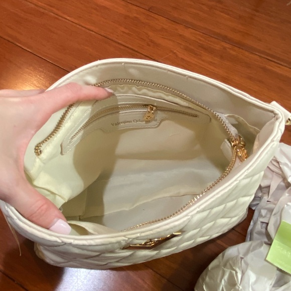 Valentino Orlandi Off White and Gold Quilted Cross Body Purse - Picture 4 of 11